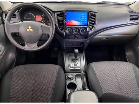 MITSUBISHI L 200 Triton 2.4 16V SPORT GLS CABINE DUPLA TURBO DIESEL, Foto 7