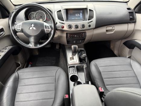 MITSUBISHI L 200 Triton 3.2 16V HPE 4X4 CABINE DUPLA TURBO DIESEL INTERCOOLER AUTOMÁTICO, Foto 9