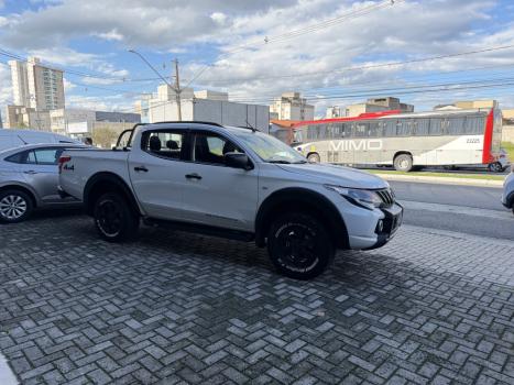 MITSUBISHI L 200 Triton 2.4 16V SPORT GLS CABINE DUPLA TURBO DIESEL, Foto 8