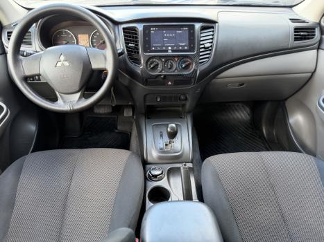 MITSUBISHI L 200 Triton 2.4 16V SPORT GLS CABINE DUPLA TURBO DIESEL, Foto 10