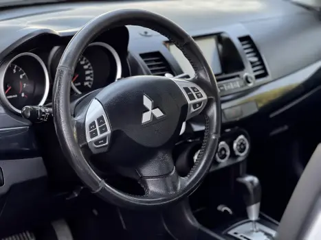 MITSUBISHI Lancer 2.0 16V 4P AUTOMTICO, Foto 3