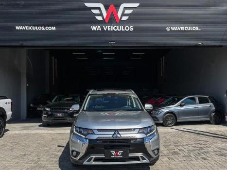 MITSUBISHI Outlander 3.0 V6 24V 4P 4X4 AUTOM�TICO, Foto 9