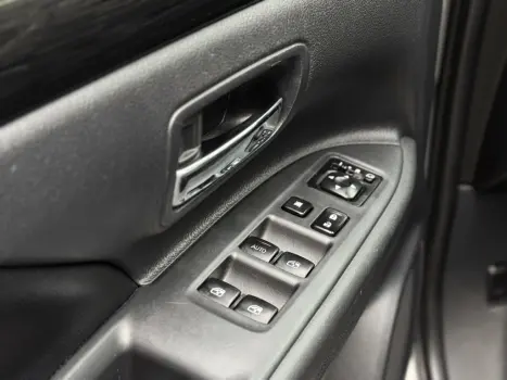 MITSUBISHI Outlander 2.0 16V 4P AUTOM�TICO, Foto 6