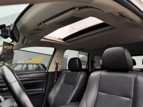 MITSUBISHI Outlander 2.0 16V 4P AUTOM�TICO, Foto 7