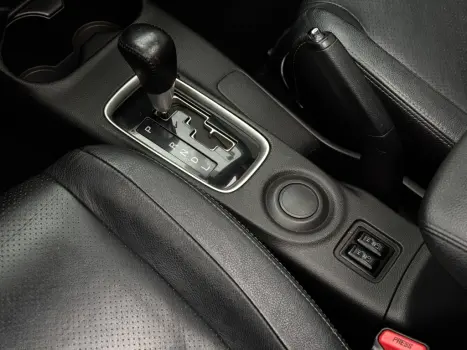 MITSUBISHI Outlander 2.0 16V 4P AUTOM�TICO, Foto 10