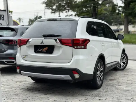MITSUBISHI Outlander 2.0 16V 4P AUTOM�TICO, Foto 11