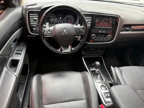 MITSUBISHI Outlander 2.0 16V 4P AUTOM�TICO, Foto 5