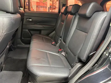MITSUBISHI Outlander 2.0 16V 4P AUTOM�TICO, Foto 9