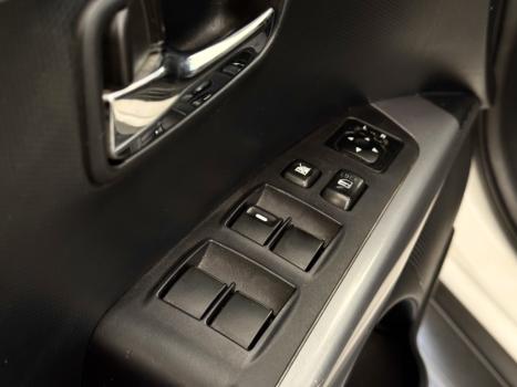 MITSUBISHI Outlander 3.0 V6 24V 4P GT 4X4 AUTOM�TICO, Foto 7