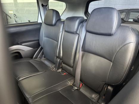 MITSUBISHI Outlander 3.0 V6 24V 4P GT 4X4 AUTOM�TICO, Foto 14