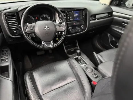 MITSUBISHI Outlander 2.0 16V 4P AUTOM�TICO, Foto 2