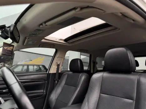 MITSUBISHI Outlander 2.0 16V 4P AUTOM�TICO, Foto 7