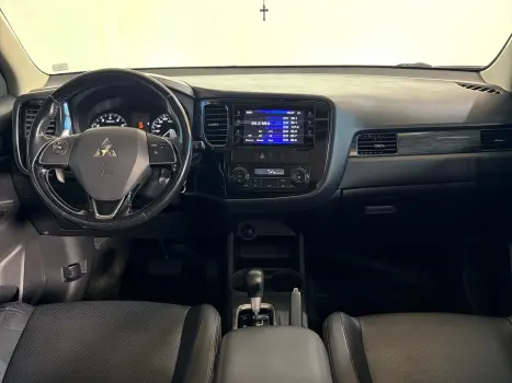 MITSUBISHI Outlander 2.0 16V 4P AUTOM�TICO, Foto 6