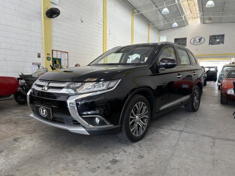 MITSUBISHI Outlander 2.2 16V 4P 4X4 DIESEL 7 LUGARES AUTOM�TICO, Foto 1