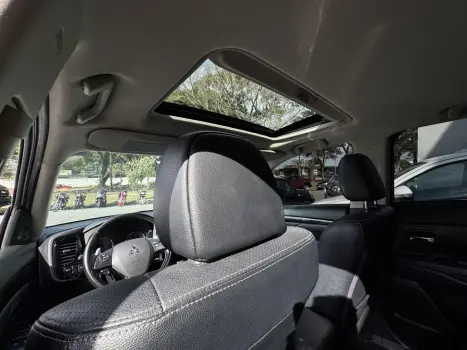 MITSUBISHI Outlander 2.0 16V 4P AUTOMÁTICO, Foto 12