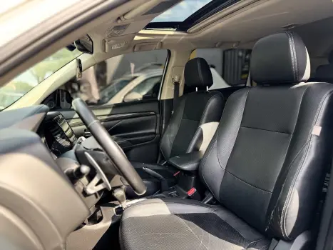 MITSUBISHI Outlander 2.0 16V 4P AUTOMÁTICO, Foto 13