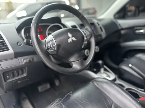 MITSUBISHI Outlander 2.0 16V 4P AUTOMÁTICO, Foto 4