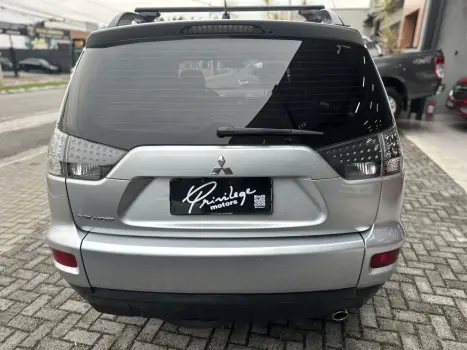MITSUBISHI Outlander 2.0 16V 4P AUTOMÁTICO, Foto 5