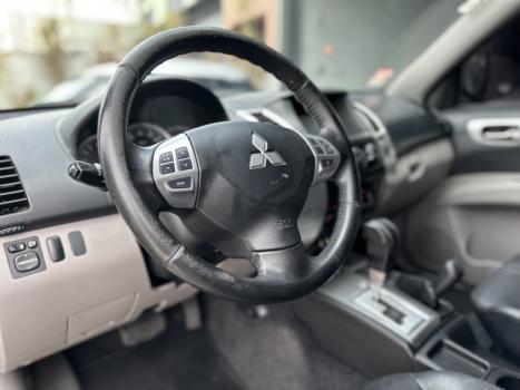 MITSUBISHI Pajero 3.5 V6 24V 4P FLEX HPE 4X4 AUTOMÁTICO, Foto 2