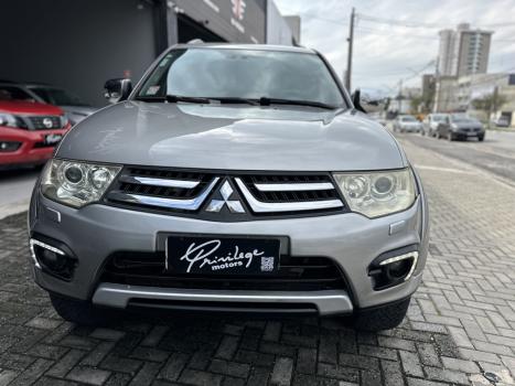 MITSUBISHI Pajero 3.5 V6 24V 4P FLEX HPE 4X4 AUTOMÁTICO, Foto 3