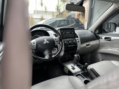 MITSUBISHI Pajero Dakar 3.2 16V 4P HPE 4X4  7 LUGARES TURBO INTECOOLER DIESEL AUTOM�TICO, Foto 3