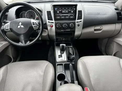 MITSUBISHI Pajero Dakar 3.2 16V 4P HPE 4X4  7 LUGARES TURBO INTECOOLER DIESEL AUTOM�TICO, Foto 10