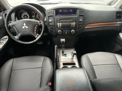 MITSUBISHI Pajero Full 3.8 V6 24V 4P GLS 4X4 AUTOMTICO, Foto 5