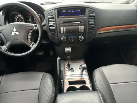 MITSUBISHI Pajero Full 3.8 V6 24V 4P GLS 4X4 AUTOMTICO, Foto 7