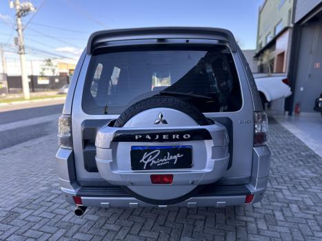 MITSUBISHI Pajero Full 3.2 16V HPE 4X4 TURBO DIESEL INTERCOOLER AUTOMÁTICO, Foto 6 MITSUBISHI Pajero Full 3.2 16V HPE 4X4 TURBO DIESEL INTERCOOLER AUTOMÁTICO, Foto 6