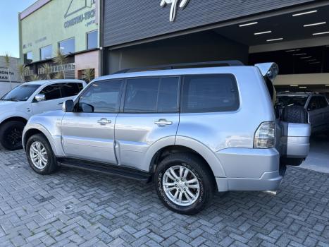 MITSUBISHI Pajero Full 3.2 16V HPE 4X4 TURBO DIESEL INTERCOOLER AUTOMÁTICO, Foto 8 MITSUBISHI Pajero Full 3.2 16V HPE 4X4 TURBO DIESEL INTERCOOLER AUTOMÁTICO, Foto 8