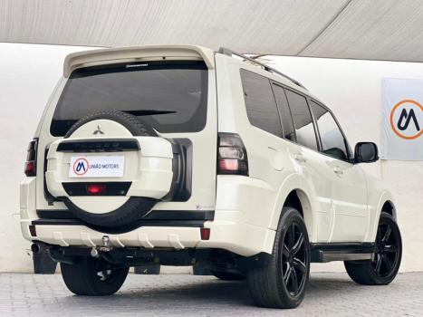 MITSUBISHI Pajero Full 3.2 16V HPE 4X4 TURBO DIESEL AUTOMTICO, Foto 2