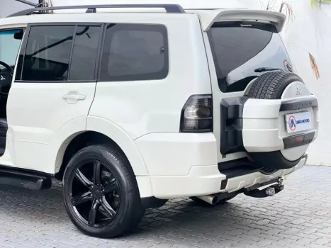 MITSUBISHI Pajero Full 3.2 16V HPE 4X4 TURBO DIESEL AUTOMTICO, Foto 8