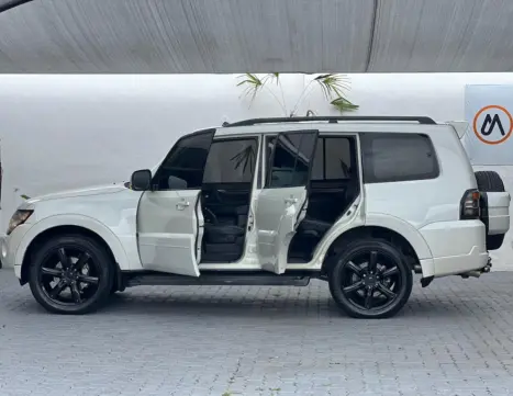 MITSUBISHI Pajero Full 3.2 16V HPE 4X4 TURBO DIESEL AUTOMTICO, Foto 11