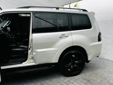 MITSUBISHI Pajero Full 3.2 16V HPE 4X4 TURBO DIESEL AUTOMTICO, Foto 13