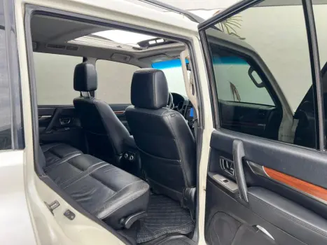 MITSUBISHI Pajero Full 3.2 16V HPE 4X4 TURBO DIESEL AUTOMTICO, Foto 18