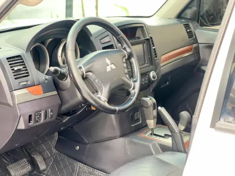 MITSUBISHI Pajero Full 3.2 16V HPE 4X4 TURBO DIESEL AUTOMTICO, Foto 21