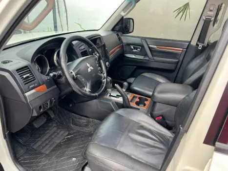 MITSUBISHI Pajero Full 3.2 16V HPE 4X4 TURBO DIESEL AUTOMTICO, Foto 22