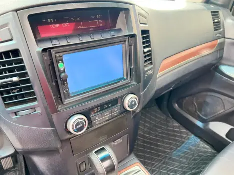 MITSUBISHI Pajero Full 3.2 16V HPE 4X4 TURBO DIESEL AUTOMTICO, Foto 26