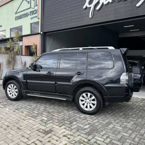 MITSUBISHI Pajero Full 3.0 V6 24V 4P 4X4 AUTOM�TICO, Foto 9