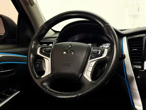 MITSUBISHI Pajero Sport 2.4 16V 4P MIVEC HPE AWD TURBO DIESEL AUTOM�TICO, Foto 13