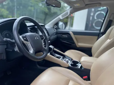 MITSUBISHI Pajero Sport 2.4 16V 4P MIVEC TURBO DIESEL LEGEND AWD AUTOM�TICO, Foto 5