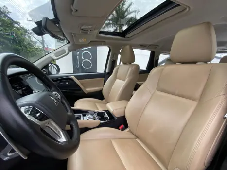 MITSUBISHI Pajero Sport 2.4 16V 4P MIVEC TURBO DIESEL LEGEND AWD AUTOM�TICO, Foto 6