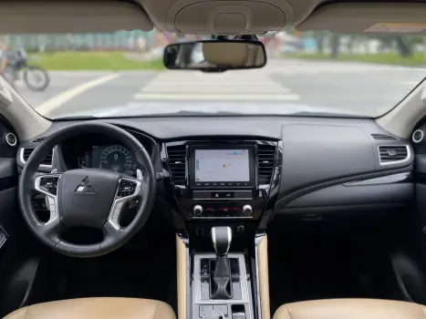 MITSUBISHI Pajero Sport 2.4 16V 4P MIVEC TURBO DIESEL LEGEND AWD AUTOM�TICO, Foto 12