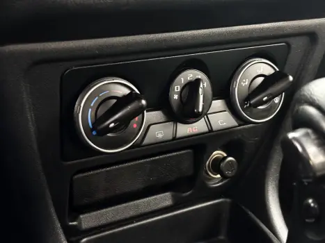 MITSUBISHI Pajero TR4 2.0 16V 4P, Foto 12