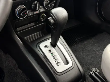 MITSUBISHI Pajero TR4 2.0 16V 4P, Foto 13