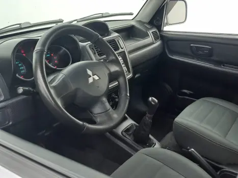 MITSUBISHI Pajero TR4 2.0 16V 4P FLEX, Foto 16