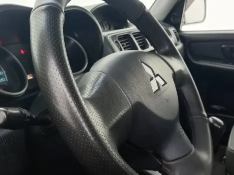 MITSUBISHI Pajero TR4 2.0 16V 4P FLEX, Foto 20