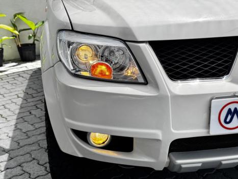 MITSUBISHI Pajero TR4 2.0 16V 4P 4X4 AUTOM�TICO, Foto 9