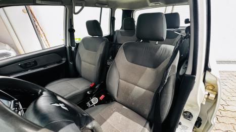 MITSUBISHI Pajero TR4 2.0 16V 4P 4X4 AUTOM�TICO, Foto 23