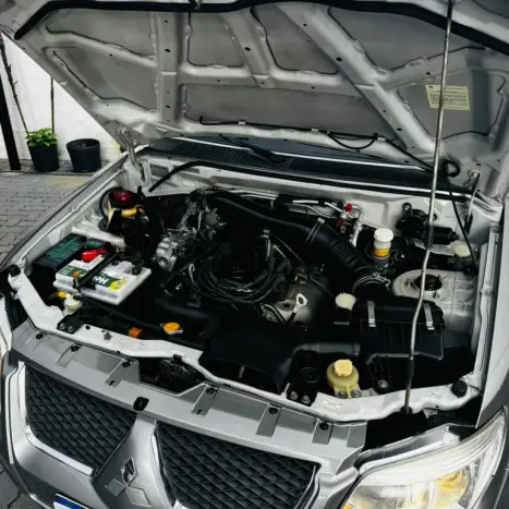 MITSUBISHI Pajero TR4 2.0 16V 4P FLEX, Foto 23